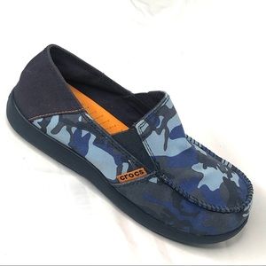 Kids CROCS Blue Camouflage Loafers Sz 3J